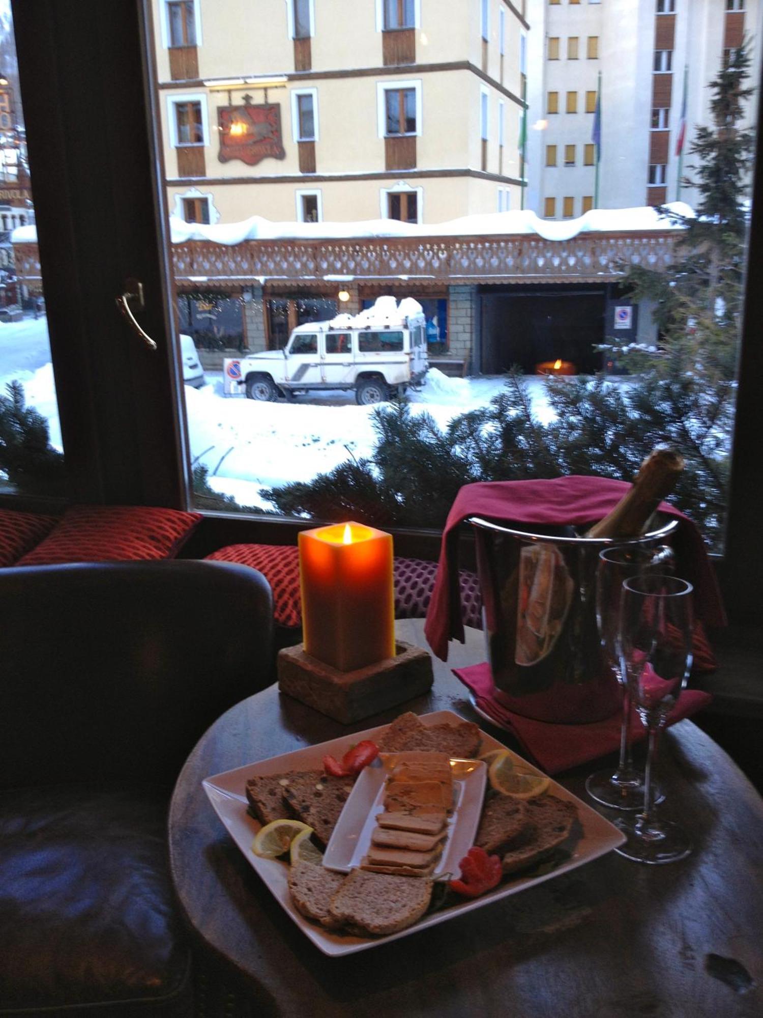 Hotel Punta Maquignaz Breuil-Cervinia Exteriör bild