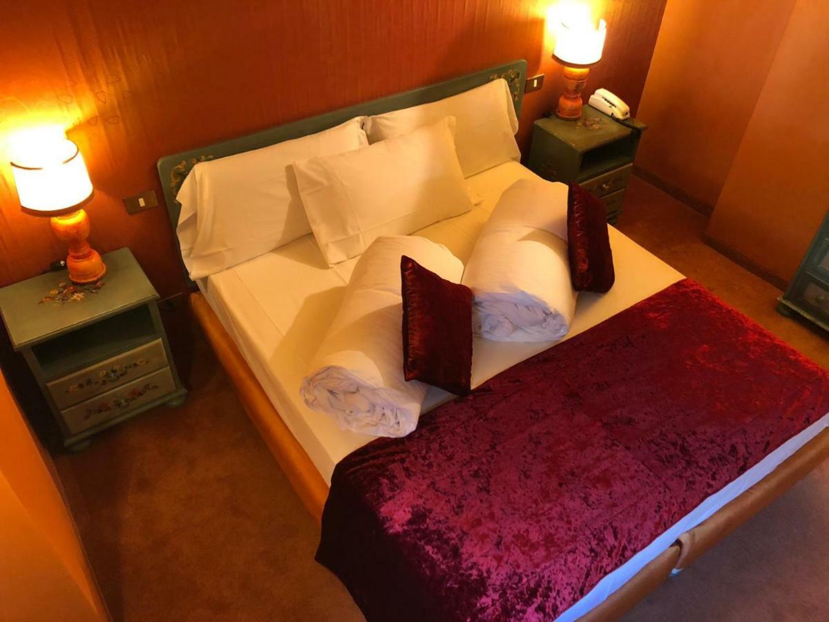 Hotel Punta Maquignaz Breuil-Cervinia Exteriör bild